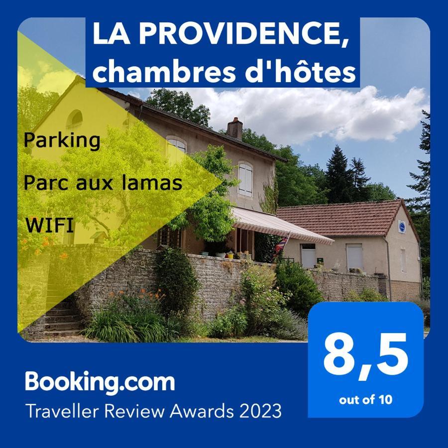 La Providence, Chambres D'Hotes Saint-Sernin-du-Plain Екстериор снимка